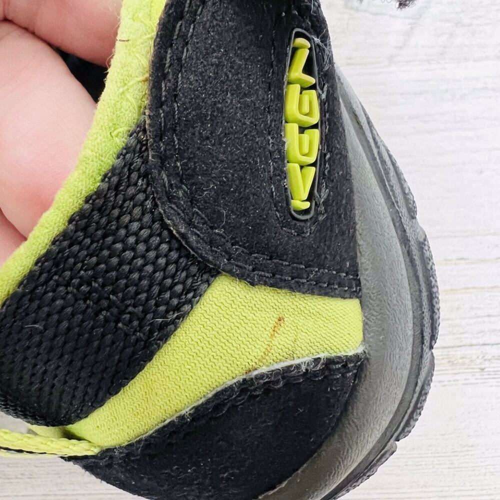 KEEN Newport H2 Sandals Kids Size 4 Black Green Waterproof Hiking Sport Outdoor - Picture 14 of 15